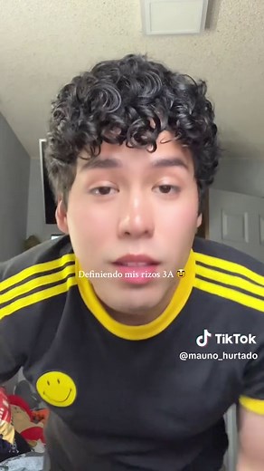 Ha sido un proceso complicado encontrar una rutina que me funcioné, con esta es con la que me siento más cómodo 🥸✨ @Sedal Perú #curlyhair #3a #curlyhairtutorial #metodocurly #curlyboy