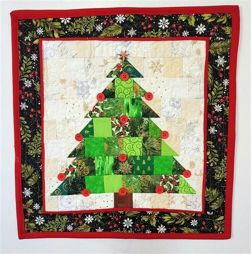 Quilted Christmas Tree Wall Hanging, Patchwork Fabric (17" X 17") - Etsy