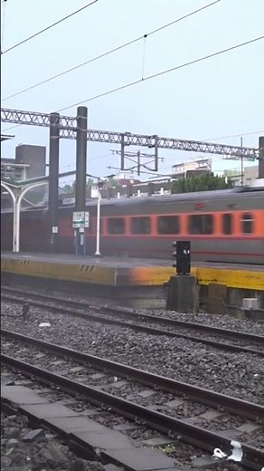 #128次 #電力機車 #e1000型 #train #台鐵列車 #railway #自強號 #台鐵