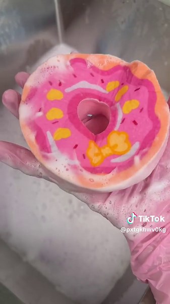 It’s so cute that I can’t resist it .💕💕#cleaningszn #sponge #fpy #CuteGiftIdeas #spongebob