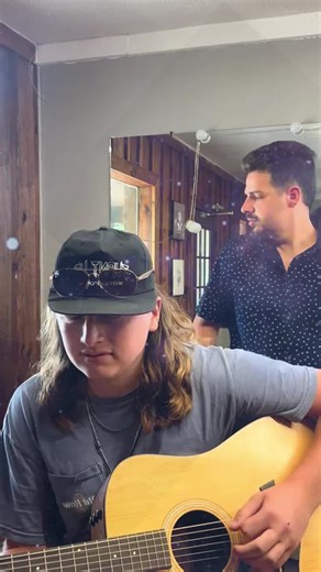 Singing Barber: The Amazing Barbershop Experience