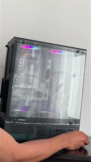 Why is my PC loud PC Fans loud 🤧😭 #pcsetup #pc #msi #motherboard #setup #xboxgaming #tech