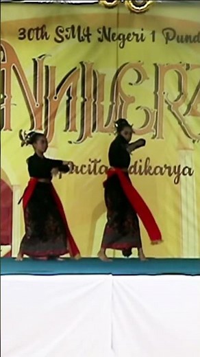 Tari Wonderland Indonesia