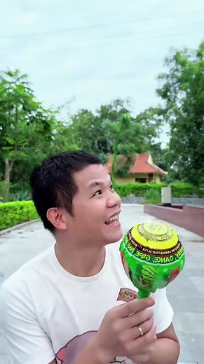 When your girlfriend wears high heels on a date 😂 #funnyvid #funnyreels #tiktokviral #prank #comedy #prankvideo #tiktok2023 | Funny video page