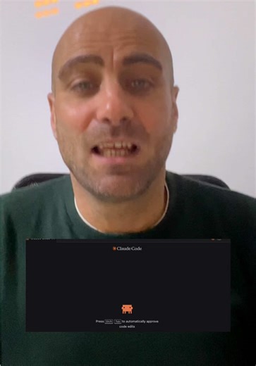 Se stai usando Claude Code solo con il web search, stai usando il 10% del suo potenziale. La vera combo oggi è Claude Code NotebookLM: uno analizza enormi quantità di dati, l’altro esegue e trasforma tutto in output pronti. Nel video ti faccio vedere come collegarli in meno di 60 secondi e creare una pipeline di ricerca automatica. 👉 https://salchiarenza.ai/claude/ #claudecode #notebooklm #chatgpt #ai #salchiarenza