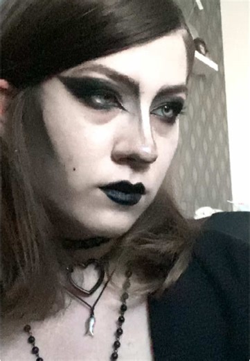 I just wanted to give a little spider punch, spider kick, spider kiss~ (get the refrence) #alternative #makeup #stupid