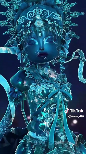 #creatorsearchinsights ★ Styling the new cloud I code in dti ★ I love how the mermaid tail work on the new cloud it's so perfect .