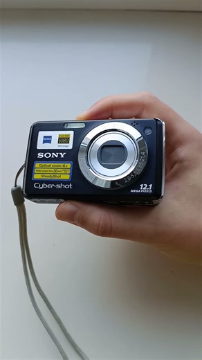 🔥Sleek black classic Sony Cyber-shot DSC-W210 digital camera #Y2K #Nostalgia #2000s #Digicam #Shorts
