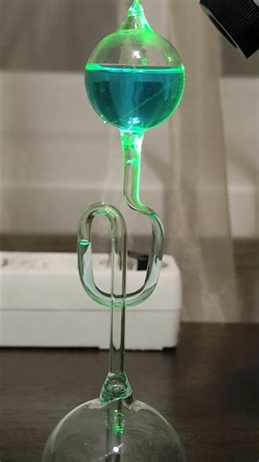 Geometric optics and properties of saturated steam