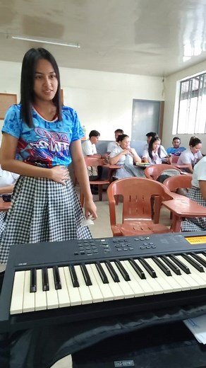 Guess the Tune: 80s, 70s, 90s Pop Theme Song Music Quiz