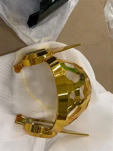 Pure gold ⚡️ The craftsmanship on this Protogen skull is next level. Loading sequence initiated... 💾 #Protogen #FursuitMaker #Cyberpunk #3DPrinting #ProtogenCommunity #FurryFandom #rubyprotogenstudio_official #protogen