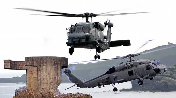 SH‑60 Skims the Ground – Spanish Navy Crew Waves From the Shadows