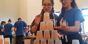 Sport Stacking: Plastikbecher stapeln auf Zeit | Nau.ch