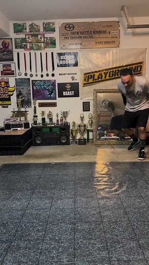 33K views · 1.3K reactions | Training Session was  #breakdance #bboy #bboying #breakdancing #dance #dancepractice #dancetraining #training #dancesession #athlete #dancefitness #dancelife #dancesport #breakdancer #motivation #motivated #streetdance #dancefloor | Anthony Silva | Facebook