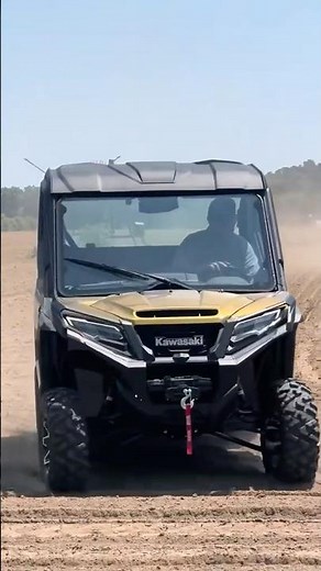 The Can-Am Defender and the Kawasaki Ridge