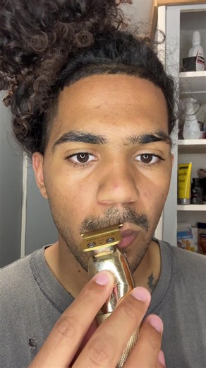 Pencil Mustache Tutorial: Step-by-Step Grooming Guide
