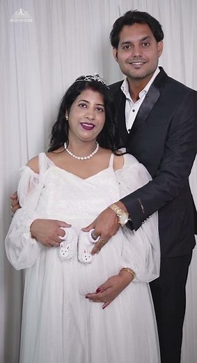 Maternity posesBest Maternity Shoot Poses 2025 | Pregnancy Gown on Rent | Dresse And Studio