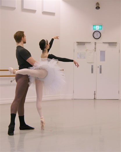 Did you know? The music from the Sugar Plum pas de deux was likely dedicated to his sister Alexandra, who passed away during the time The Nutcracker was being composed. This may have influenced the melancholic themes of the score. Rina Nemoto and Joseph Romancewicz Music: Peter Wilson | The Australian Ballet