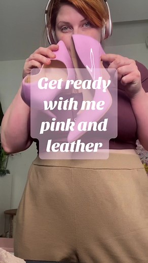 Do you like pink too? #grwm #heels #nylons #pantyhose #hosiery #redhead #usa