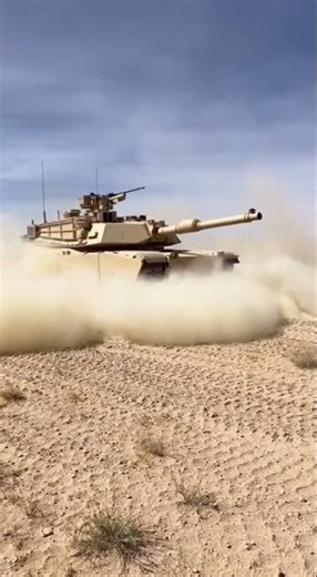 Tank Fire echoes like a rocket in open field😯#military#abraham#tank#usa#army#conflict#army#russia