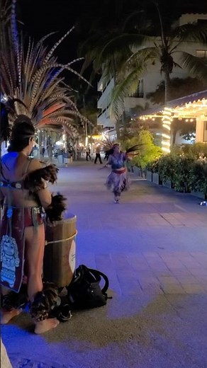 Aztec Dancers Ignite the Puerto Vallarta Night 🌙🔥 | Ancestral Rhythm on the Malecó
