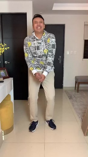 246K views · 10K reactions | Bailando el avioncito #music #musica #dance | Luis News | Facebook