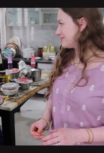 White women married to Indian man adopting Indian culture ❤️