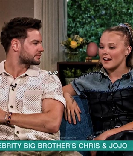 JoJo Siwa and Chris Hughes Relationship