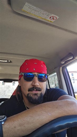 Sad we live in a world were people thank you for being honest and doing the right thing.....karma's real sh*t do the right thing ! | Robert Druker