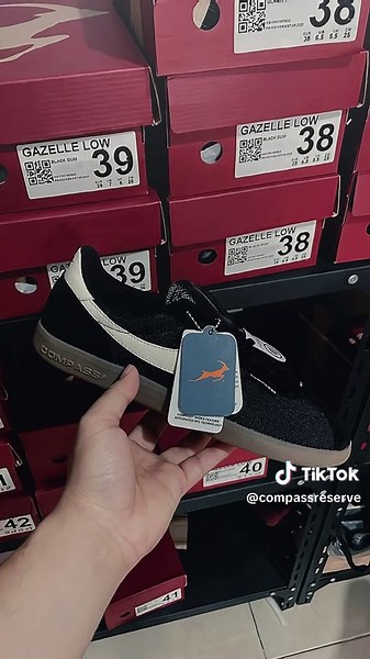 Unboxing the Latest Compass Tribune Shoes