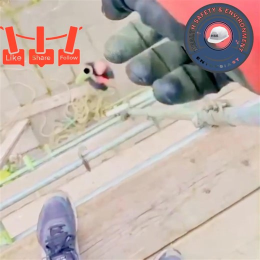 Unsafe work procedure Safety is a way of life and it must be considered before any task at all. The safest way to get work done is the only way...🌎🌍✍️💥✍️⚠️ #fypシ゚viralシfypシ゚viralシalシ #safetyfirst #facebookpost2025シ | Health Safety & Environment Enthusiast