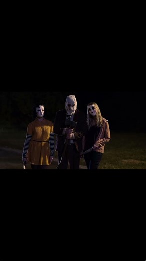 Os Estranhos - Caçada Noturna - (2018): O terror que acontece à luz do dia!