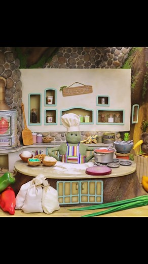 Tiny Chef Making Pizzas - Miniature Cooking Fun!