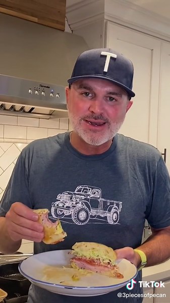 Delicious Italian Sausage Grinder Sandwich Recipe