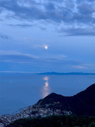 比嘉愛未 Manami Higa on Instagram: "Summer vacation 🌻 #trip #北海道 #2025"