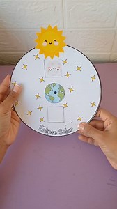 ¡Miren qué increíble forma de aprender sobre los eclipses! ☀️🌍🌙 Con este material interactivo, pueden ver cómo se alinean el Sol, la Tierra y la Luna para formar un eclipse solar y un eclipse lunar. Solo giren y descubran la magia del universo 🤩 ¿Quieren las plantillas? 🙋‍♂️🙋‍♀️ ¡Levanten la manita en los comentarios y se las comparto! ✨ | Mi escuelita de Apoyo