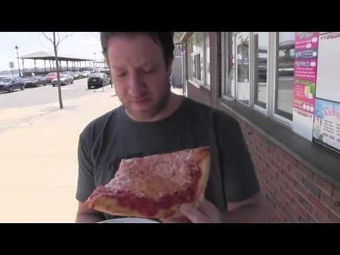 Barstool Pizza Review - Bianchi's (Revere, MA)