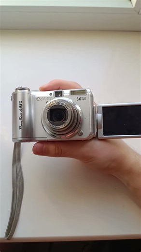 📸 Advanced digicam from Canon era — Canon PowerShot A630 compact digital camera #Y2K #2000s #Digicam