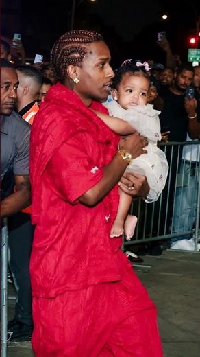 Rihanna’s 10-Month-Old Daughter Rocki Steals the Show in $4,000 Fendi Dress!