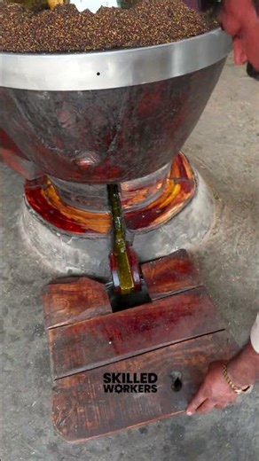 100 Year Old Process of Making Oil from Seeds!