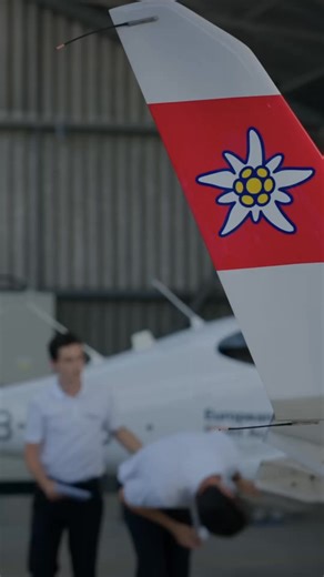 Outside Check first. Then Takeoff. 🔎🛫 #nextgenpilot #yourflyingfuture #foranewgenerationofpilots #europeanflightacademy | European Flight Academy