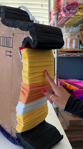 Piñata making checklist: Building - ✅ Laterals - ✅ Trap door - ✅ Facilitate breaking - ✅ Decorating - next #howtomakeapinata #diyproject #agoofymovie #powerlinegoofymovie #pinatadiy #pinatamaker #thepinatamom