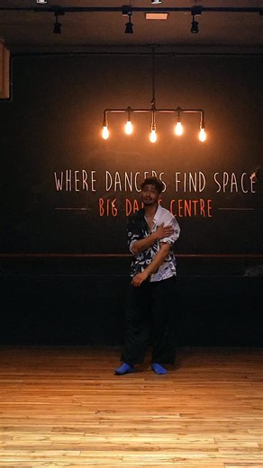 It’s always a pleasure having @vipulkandpalofficial back home at Big Dance. 🧡 🎵 @anuvjain Join our regular dance classes in Delhi and Mumbai! 📞 8899340340 or DM us to know more. #Bdc #bigdancecentre #mumbai #mumbaidancers #dancersofinstagram #regularclass #leardance #dancestudio #popup #vipulkandpal #anuvjain #arzkiyahai | Big Dance Centre