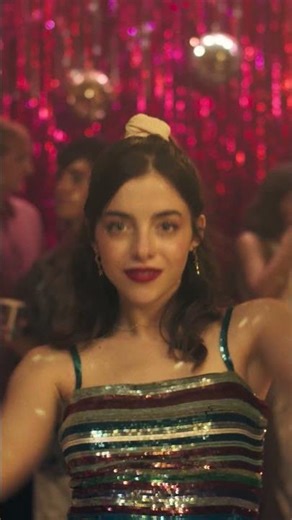 Si soportas las espinas, puedes llegar a la flor 🌹 #BoulevardLaPelícula, 10 de abril solo en cines.