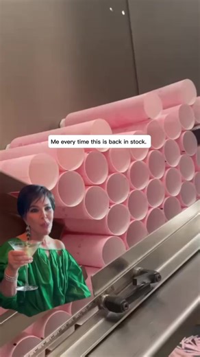 5.6K views | Cellulite’s worst nightmare.Our Anti-Cellulite Lotion is an all-over miracle lotion that works to revive the skin’s youthful elasticity and structure. | BodyBlendz | Facebook