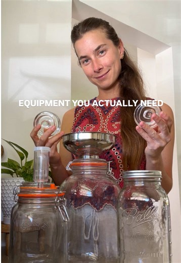 EP 6/25 — Fermentation 101: Equipment you actually need 🫙🍊⚖️ At its core, you really only need a few basic. However, having the right tools can make the process easier, more consistent, and more enjoyable. Here’s a list of essentials and a few nice-to-have’s: 🫙 JARS: any clean glass jar will do (I recommend having a few different sizes) 💨 LIDS: fido, loose-fitting (plastic), airlock — different options with different maintenance for different purposes 🥌 FERMENTATION WEIGHTS: reusable glass 