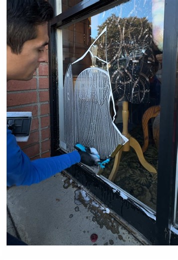 Achieve Sparkling Clean Windows with These Tips