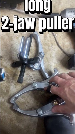 Removing the F250 driveshaft carrier bearing - 6 jaw puller #cartok #carmechanic #diyautorepair