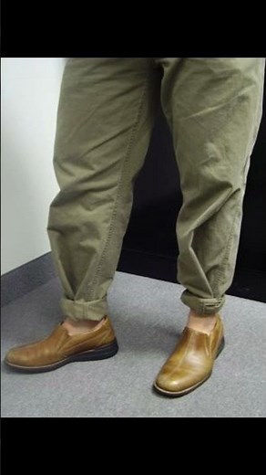 80’s Fashion Rewind: The Tight Roll Jeans Craze!