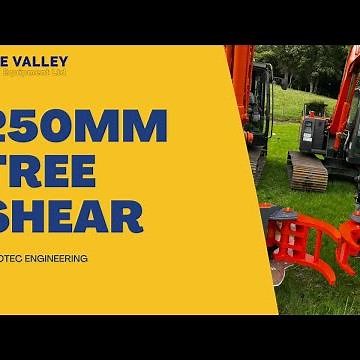 Echotec TS250 Excavator Tree Shear: Cutting Down Trees Made Simple!